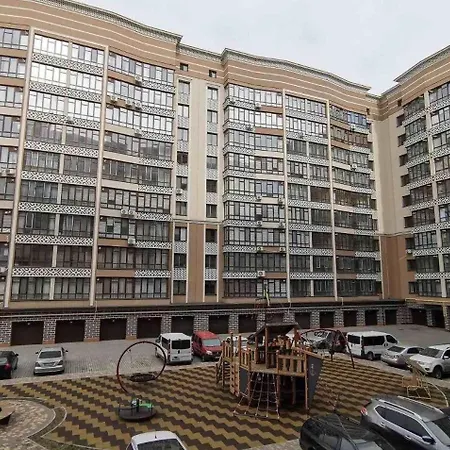 Свіжі Апартаменти В Центрі Міста Новобудові На Проскурівське Підпілля 110 Khmel'nyts'kyy Exterior photo